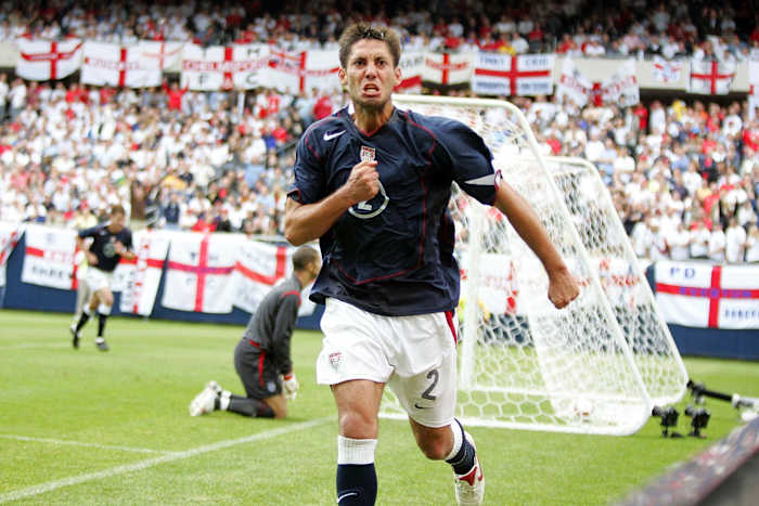 2004-06-USA-away-uniform-Clint-Dempsey-017000620.jpg